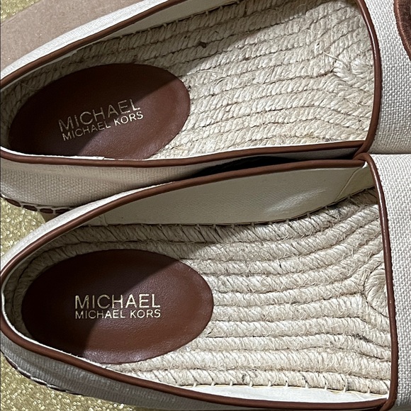 NIB Michael Kors Kendrick Luggage MK Logo Espadrilles - Picture 10 of 16